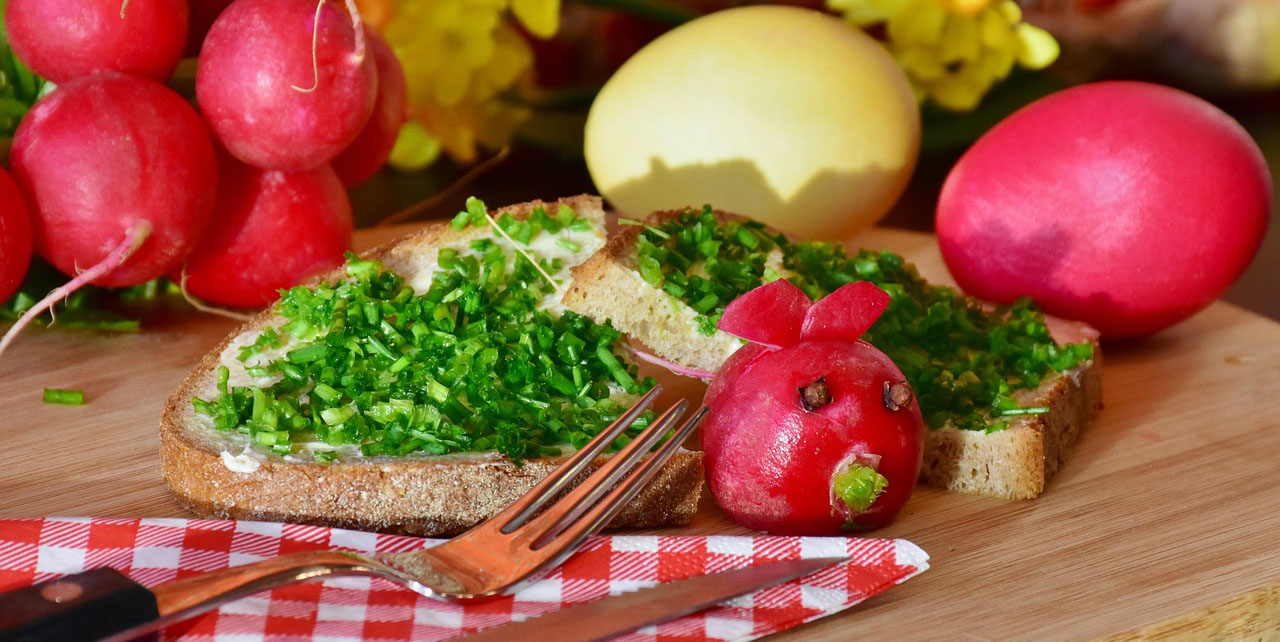 Вкусные и домашние бутерброды из лелени и редиса